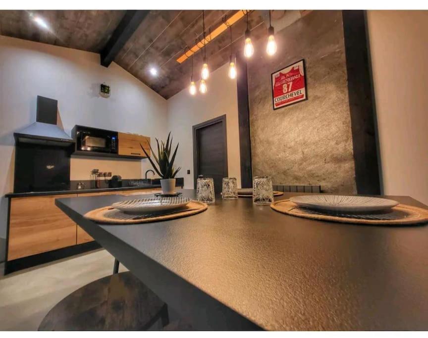 Bienvenue Chez Les Trutes Apartment Modane Luaran gambar